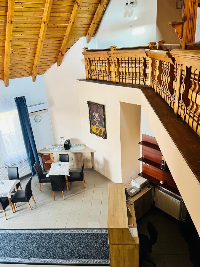 Gabor Panzio Aparthotel Gyál Eksteriør bilde