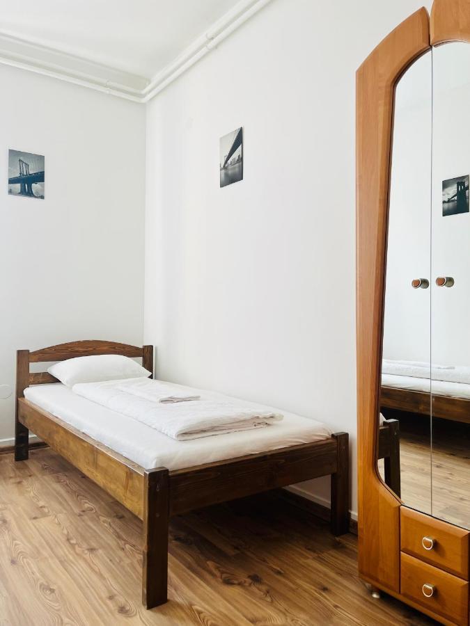 Gabor Panzio Aparthotel Gyál Eksteriør bilde